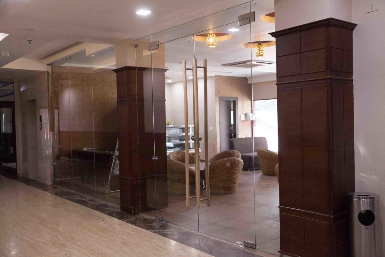 Hotel Central Park Siliguri Esterno foto