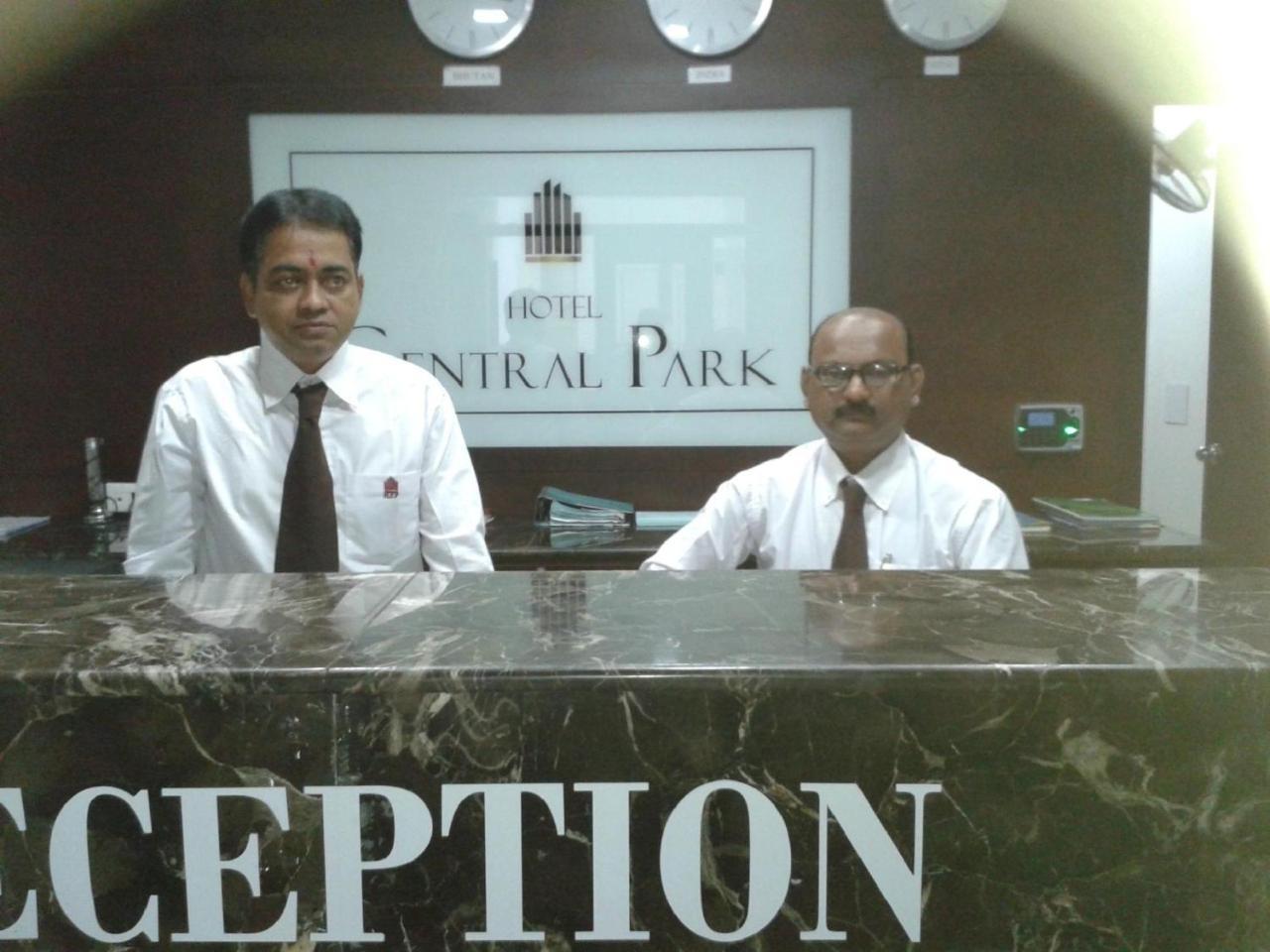 Hotel Central Park Siliguri Esterno foto